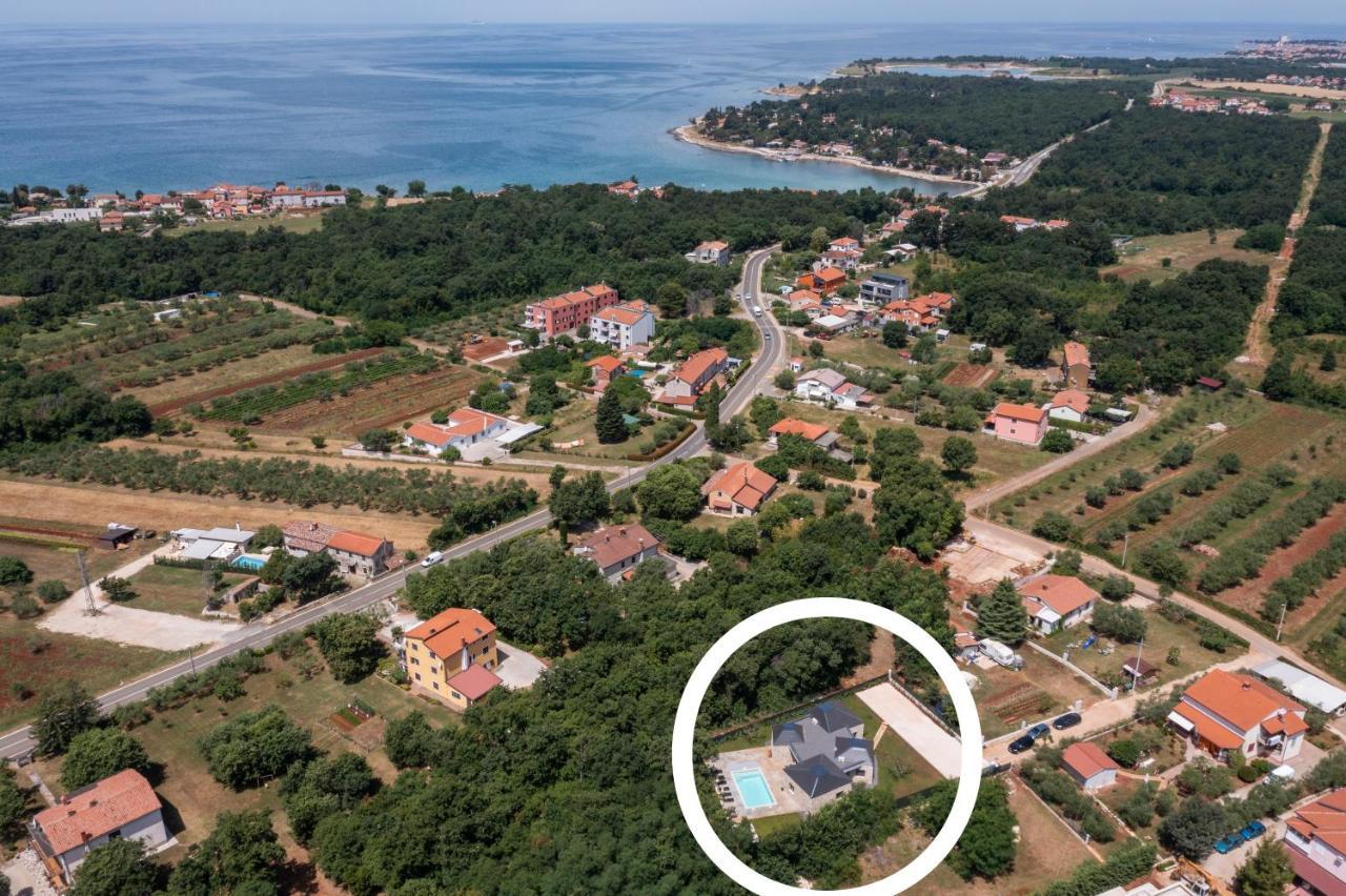 Villa Unique Design Doris *
